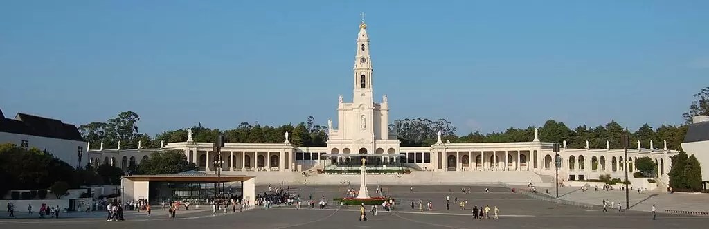 Raphael and Mother Mary's Retreat - Fatima, Portugal
